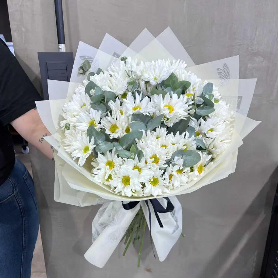 Ramo de flores margaritas blancas